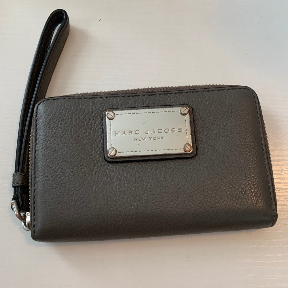 Gently Used Marc Jacobs Wallet